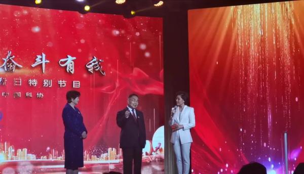 张伯礼李兰娟强调总结抗疫经验，为应对下一次疫情做准备